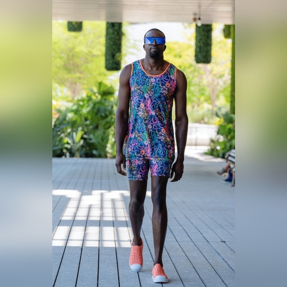 STRONGSUIT Tentacle Spectacle Print XL Unisex Every Gender Neutral Swimwear - Picture 5 of 5